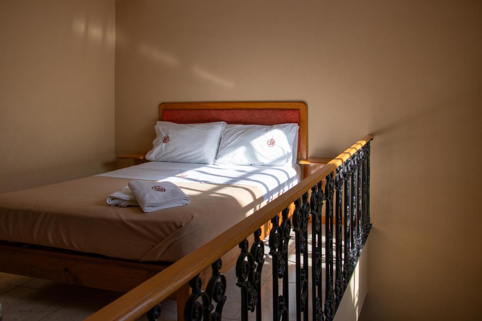 Suites Sevilla Puebla Exterior foto